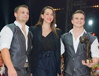 Дуэт акробатов из Украины Silver Stones выиграл цирковой «Оскар» 